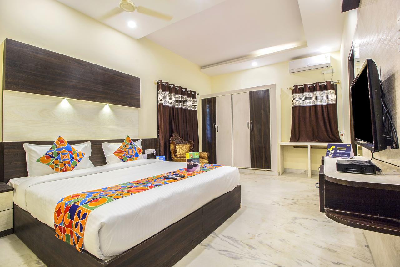 Fabhotel Crown Suites - Nr Sony Signals Bangalore Exteriör bild