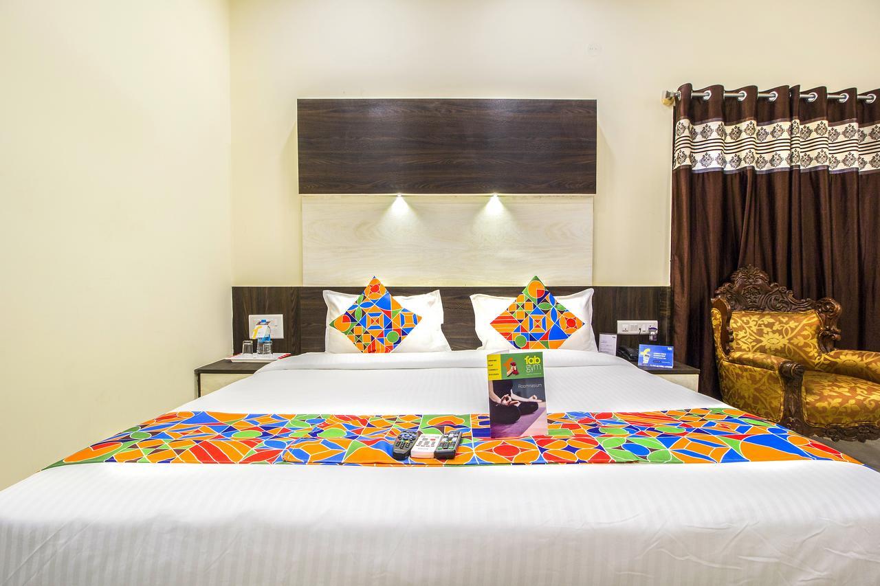 Fabhotel Crown Suites - Nr Sony Signals Bangalore Exteriör bild