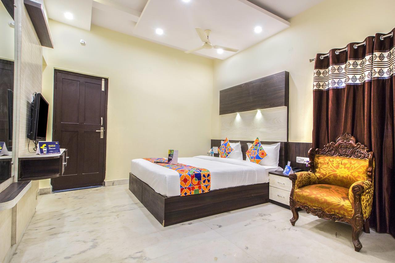 Fabhotel Crown Suites - Nr Sony Signals Bangalore Exteriör bild
