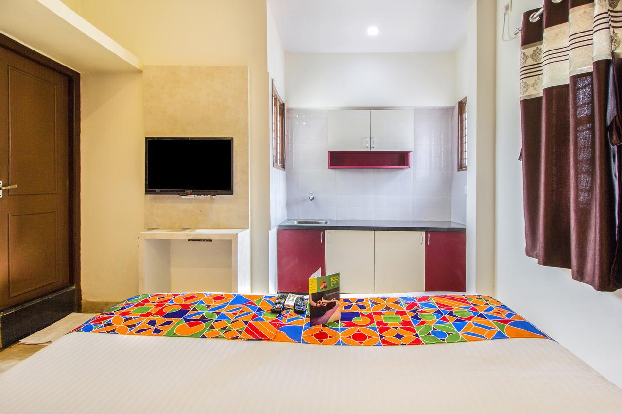 Fabhotel Crown Suites - Nr Sony Signals Bangalore Exteriör bild